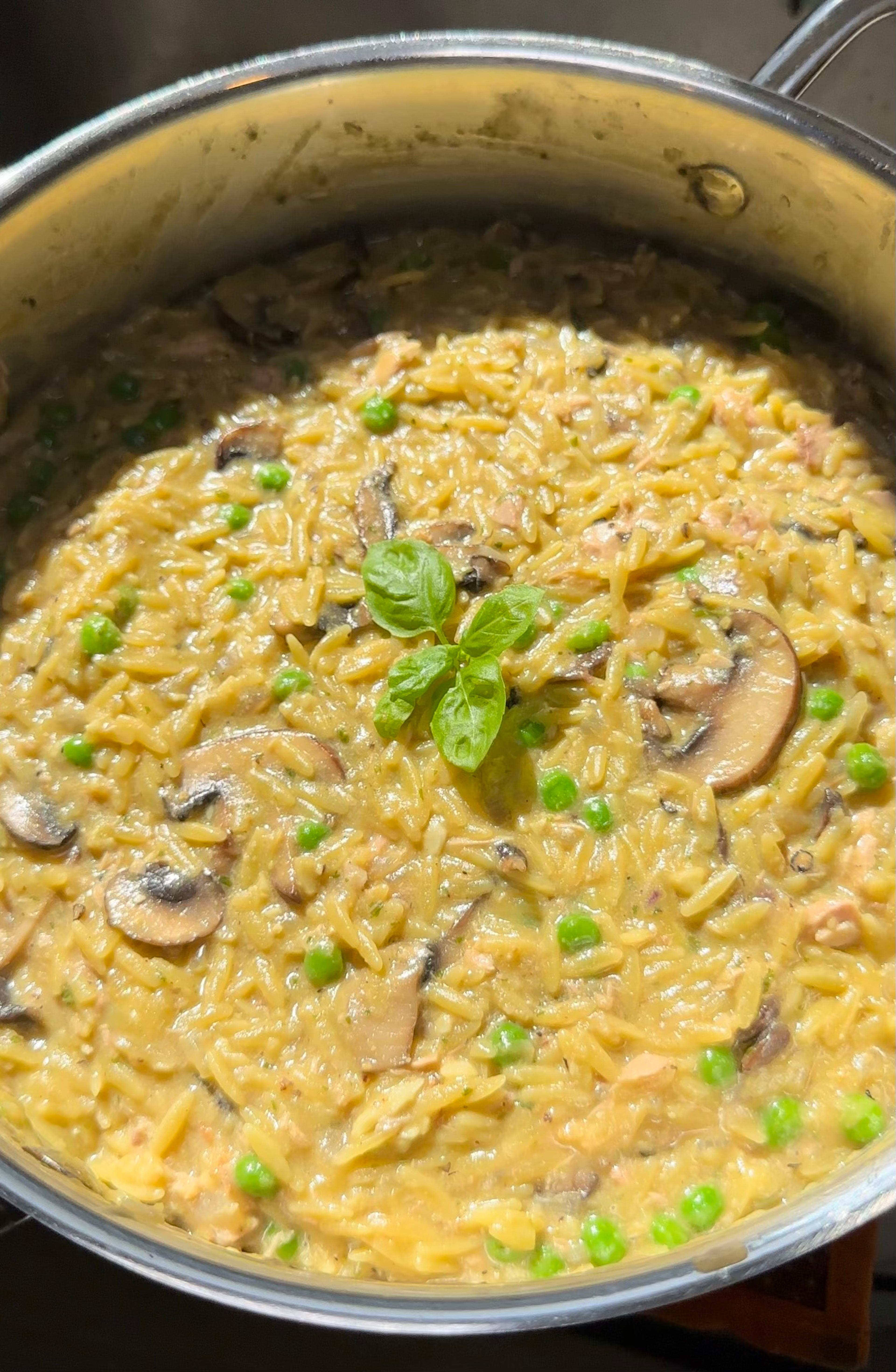 Creamy Mushroom Pesto Orzo Risotto