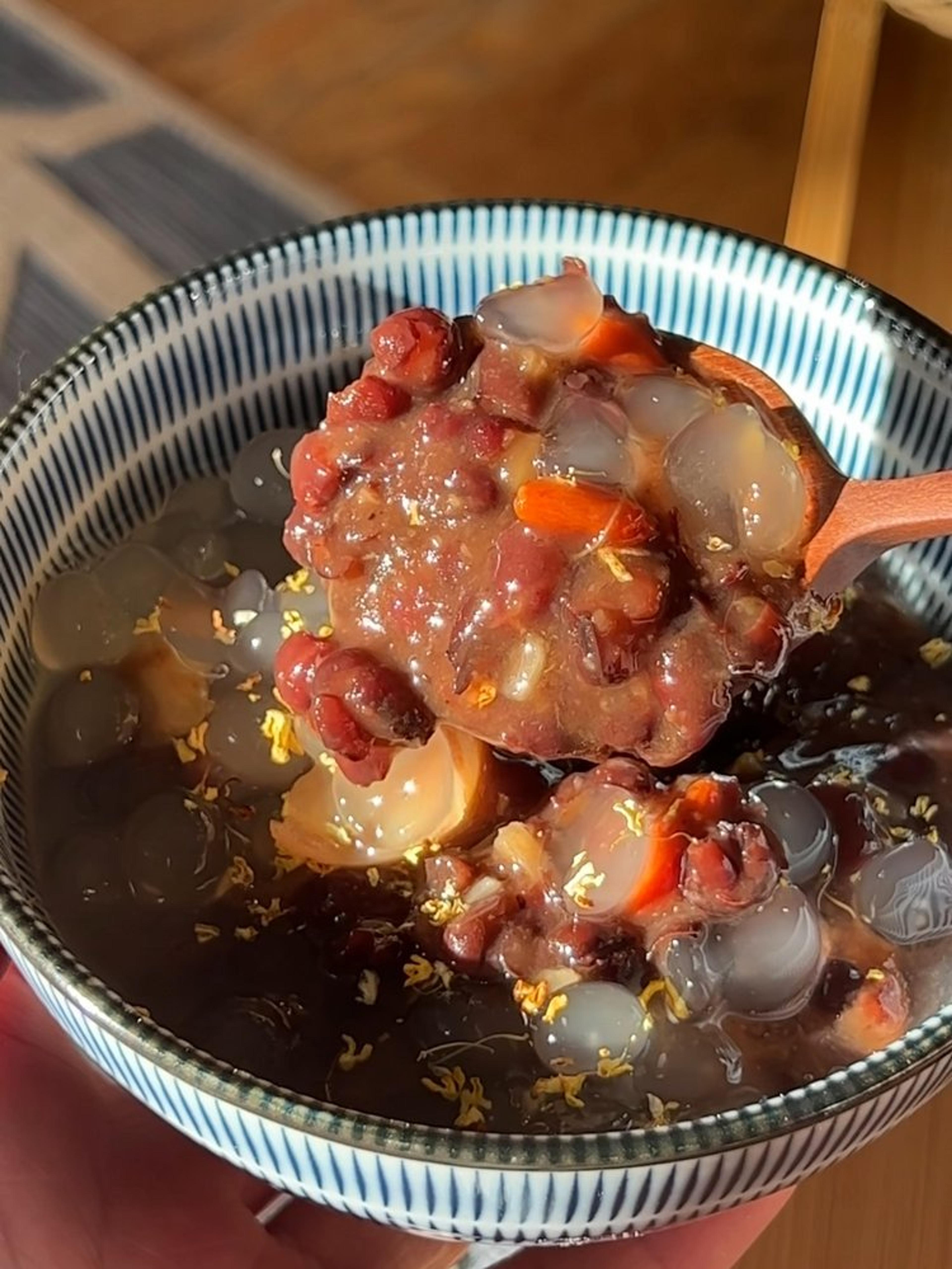 Hormone Balancing Chinese Red Bean Soup for Period Cramps